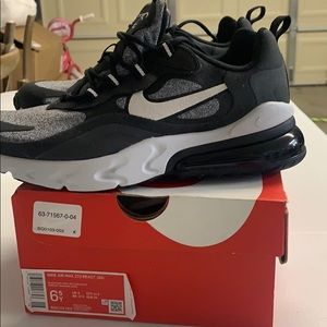Nike Air Max Kids Size 6.5 -Air Max React